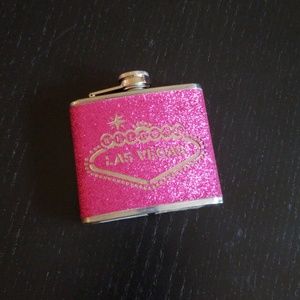 NWOT Las Vegas Flask